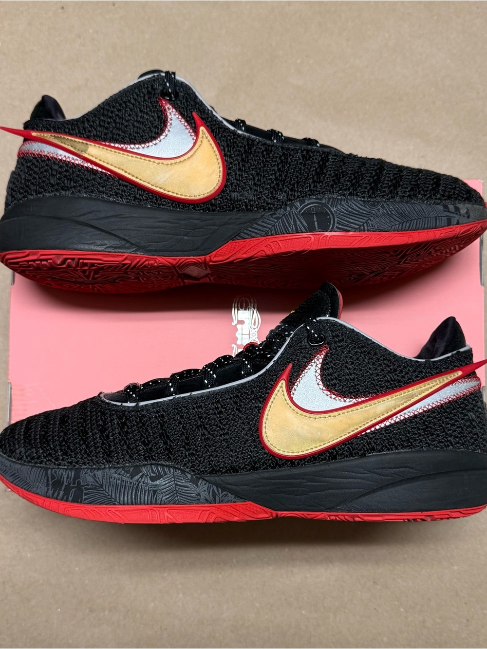 Nike Lebron 20 XX Trinity Men’s size 11.5 basketball shoes Rare!